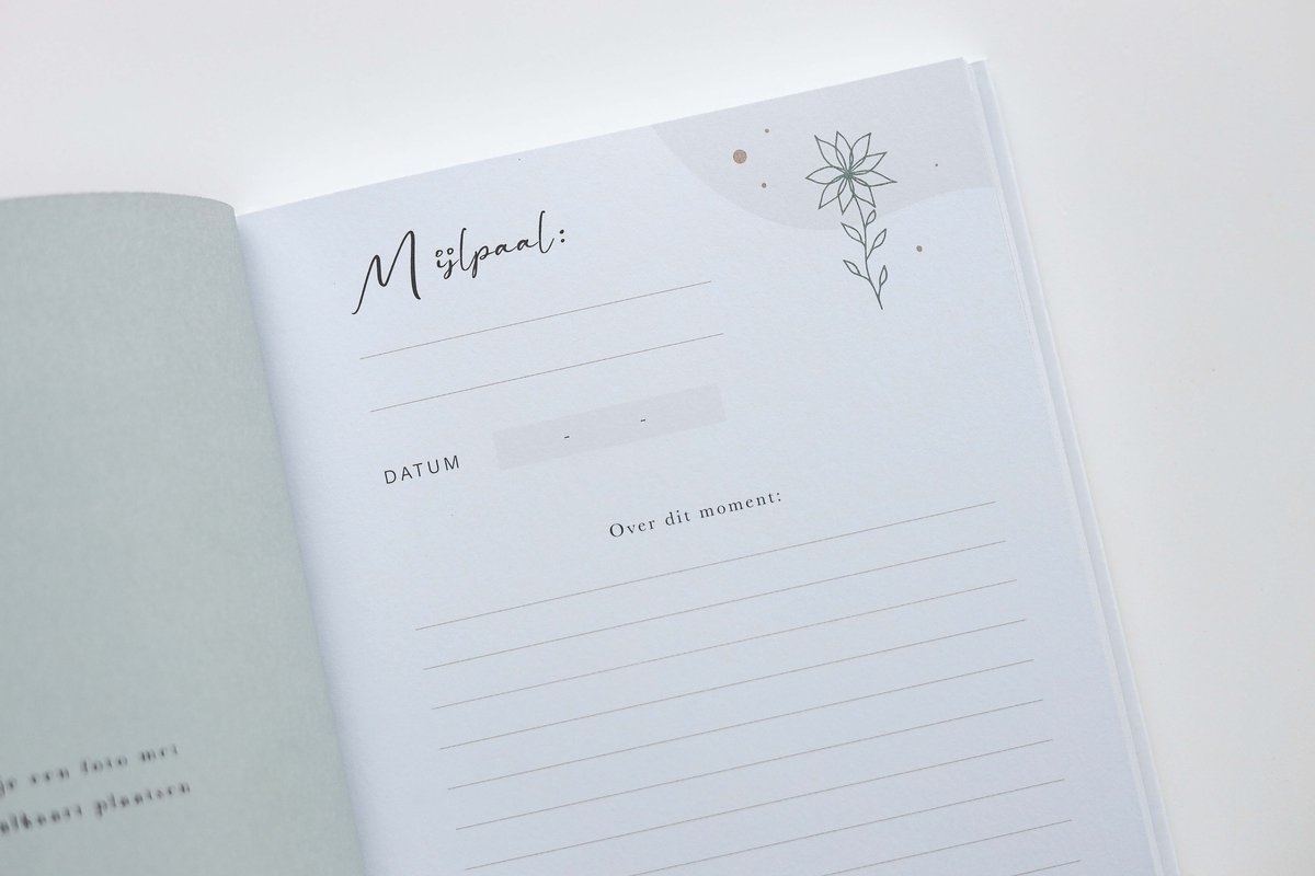 Set mijlpaalkaarten + mijlpalenboek - Invulboek voor alle belangrijke momenten van 0 t/m 12 jaar