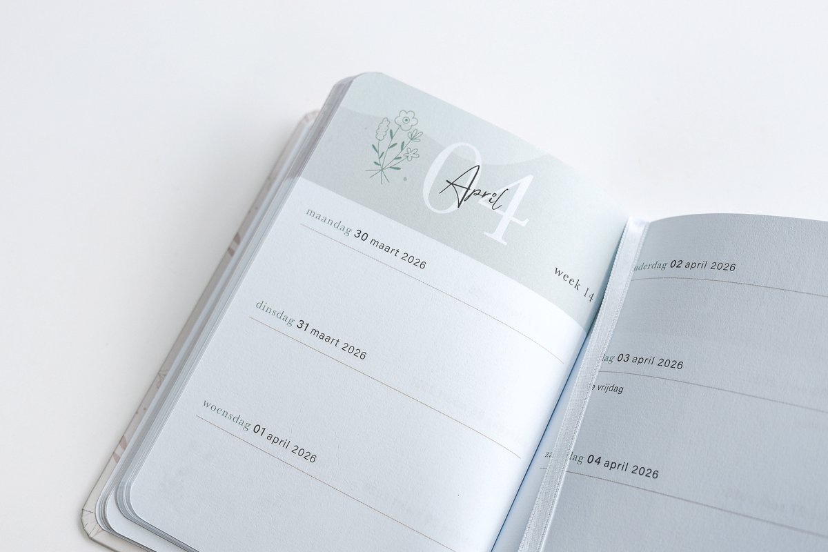 Agenda 2026 - A6 Jaaragenda - Zakagenda - 1 week op 2 pagina's - hardcover